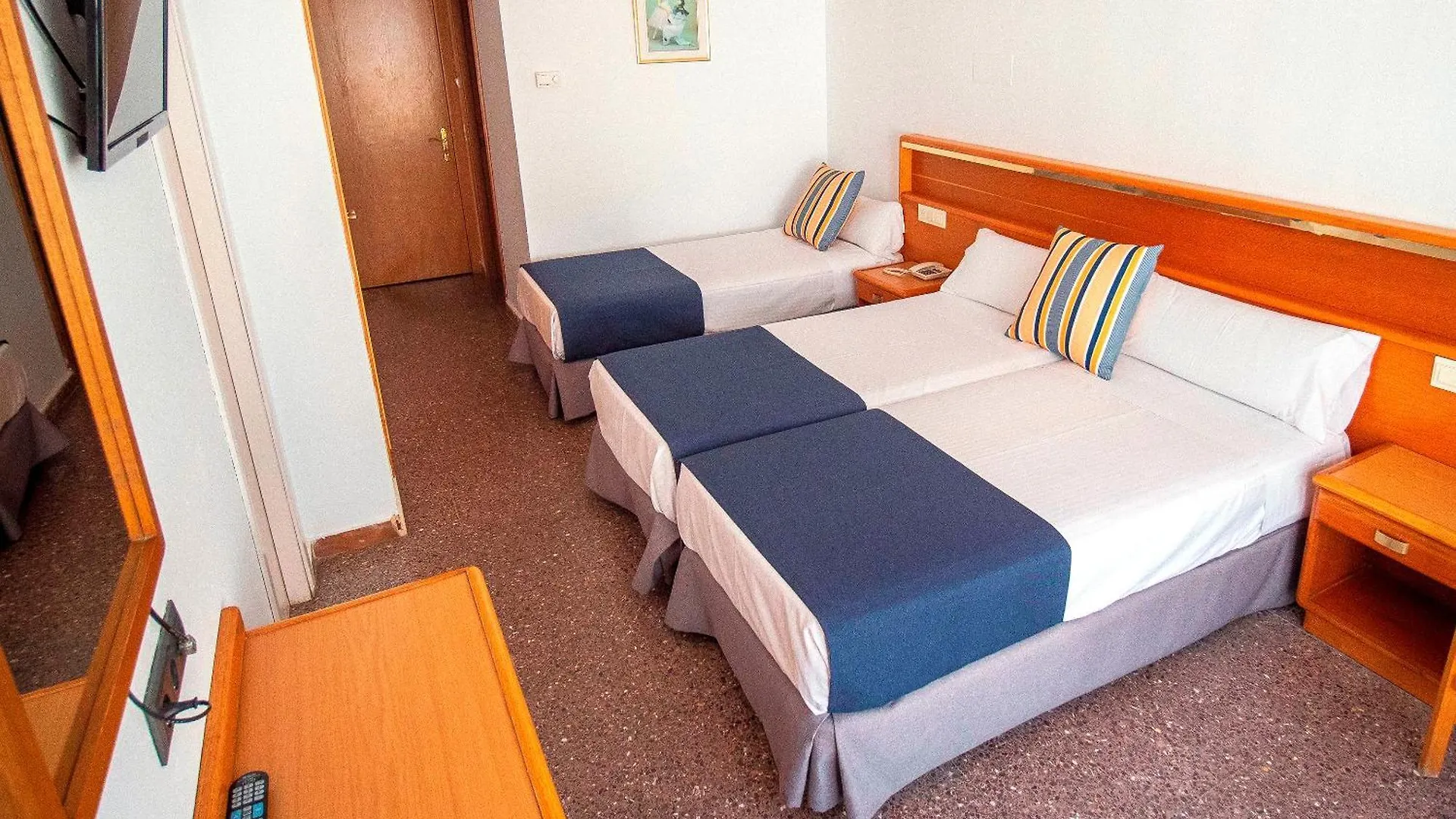 Hotel - Bungalows Don Juan Tossa Τόσα ντε Μαρ 0*,